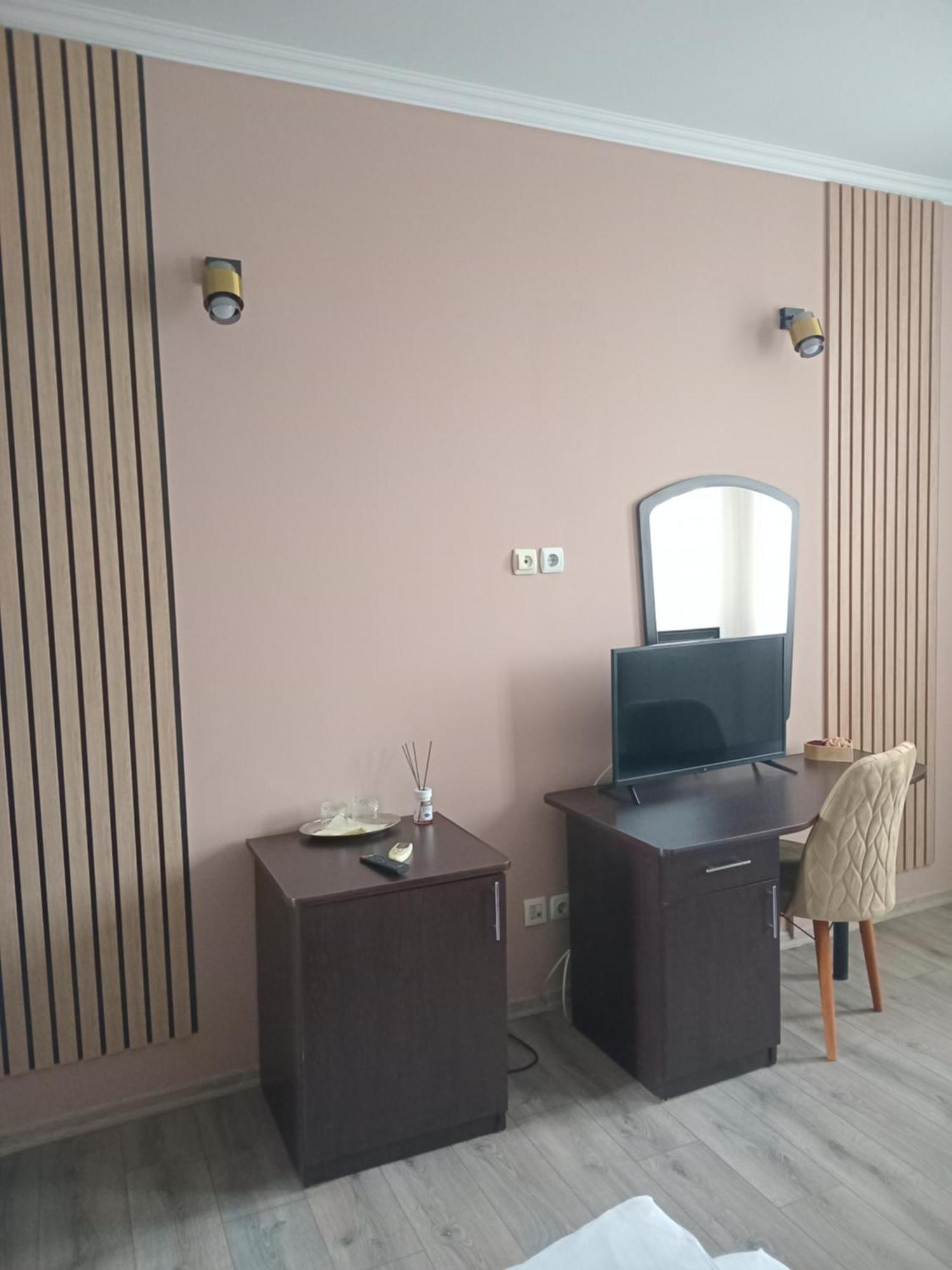 Hotel Coliseum Calafat Esterno foto